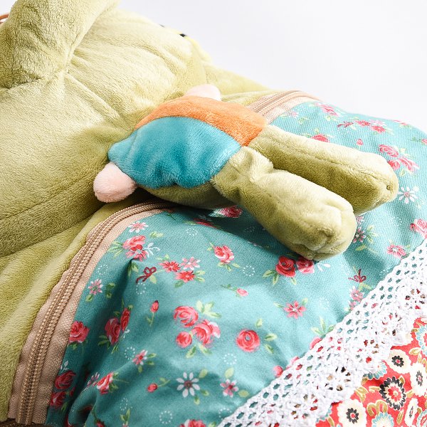 造型兩用涼被背包抱枕