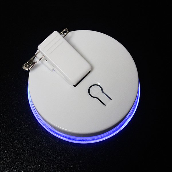 LED可遙控發光胸章