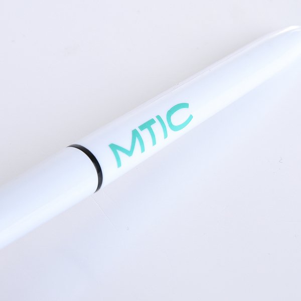 四色塑膠多色圓珠筆