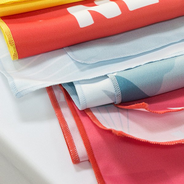 廣告桌布-74x240cm腰帶式斜紋布-單面彩色印刷