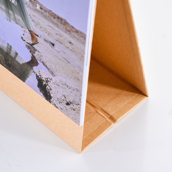 客製化三角桌曆