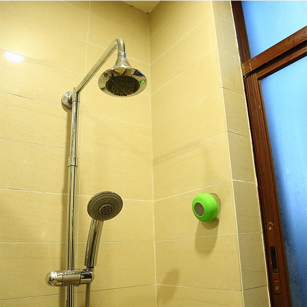 吸盤式浴室防水藍芽喇叭