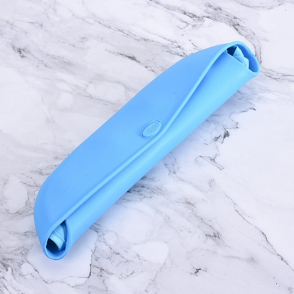 矽膠成人圍兜-可拆式單排扣