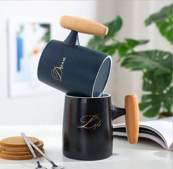 450ml木柄陶瓷馬克杯-附蓋子湯匙