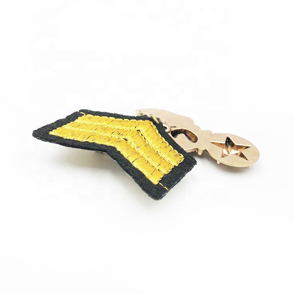 刺繡金屬鷹吊墜徽章