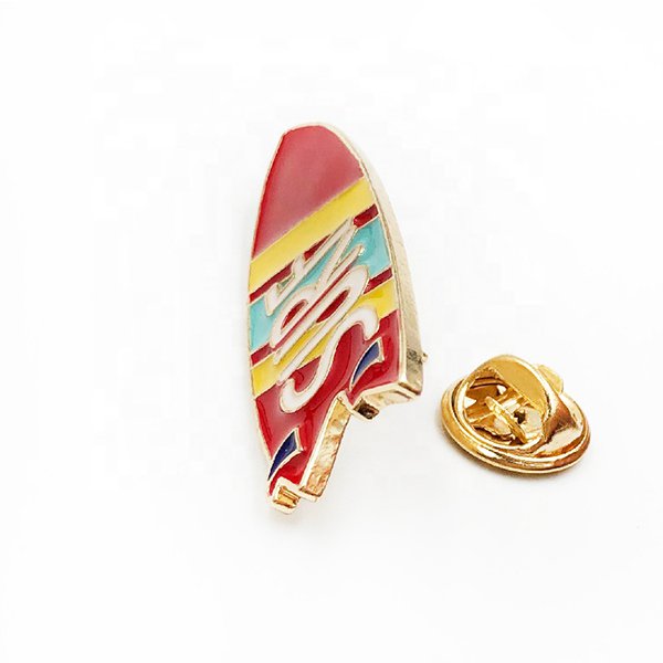 軟搪瓷金屬衝浪板造型胸章