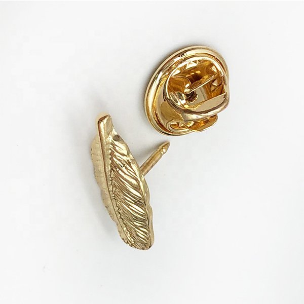 金屬金羽毛形狀別針胸章