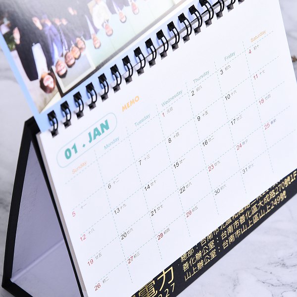桌曆-32K(17x12cm)客製化創意桌曆製作