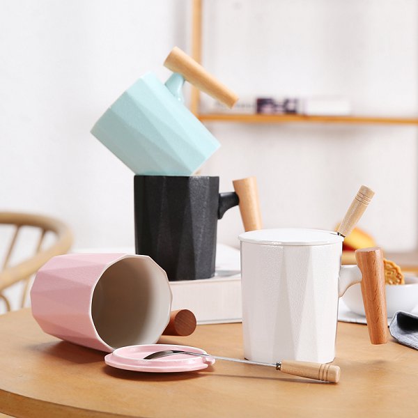 380ml粉嫩木把陶瓷馬克杯