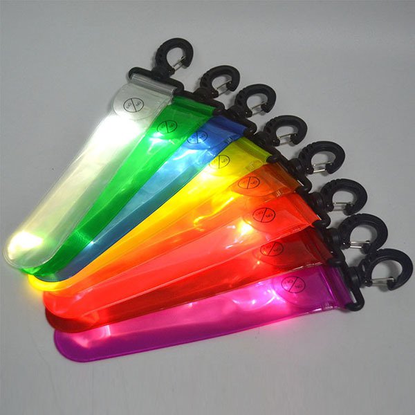 夜間LED安全警示燈-PVC反光登山扣