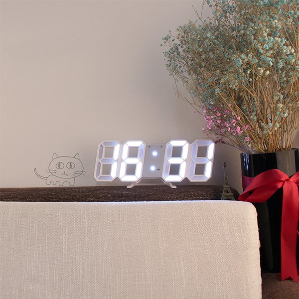 3D LED 數字擺飾時鐘