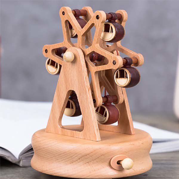 旋轉木馬造型木製音樂盒