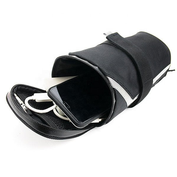 黑色輕巧自行車維修工具包