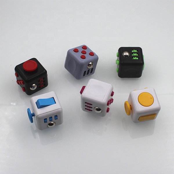 迷你手指玩具-塑膠減壓方塊