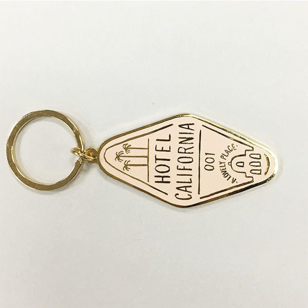 粉色軟珐琅鑰匙圈