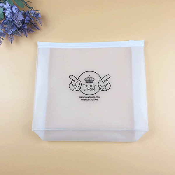 PVC磨砂拉鍊化妝袋