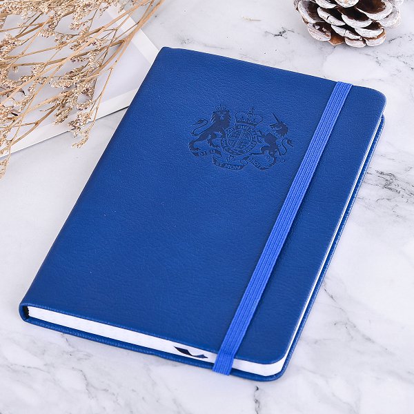 A6皮革烙凹鬆緊束帶PU筆記本