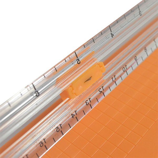 簡約多色塑膠A5切紙機