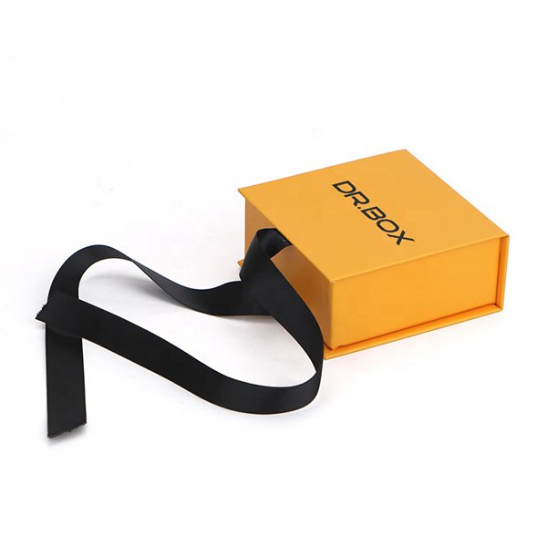 掀蓋式首飾盒-緞帶綁繩紙盒