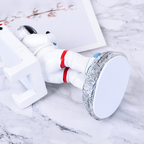 太空人元宇宙樹脂公仔手機架