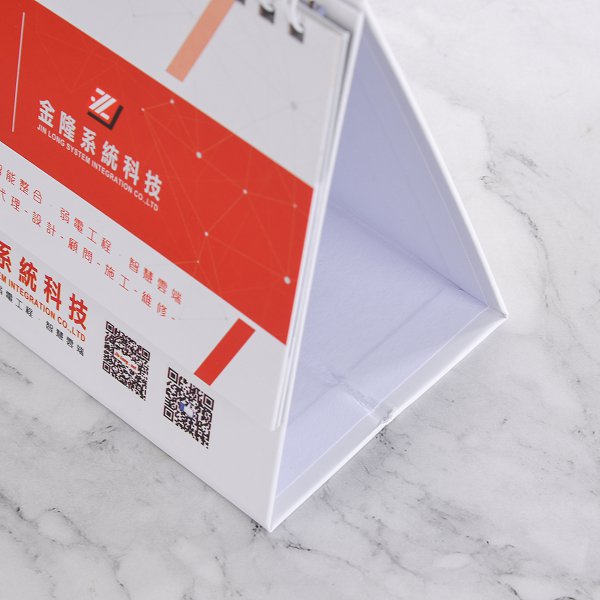 客製化三角桌曆