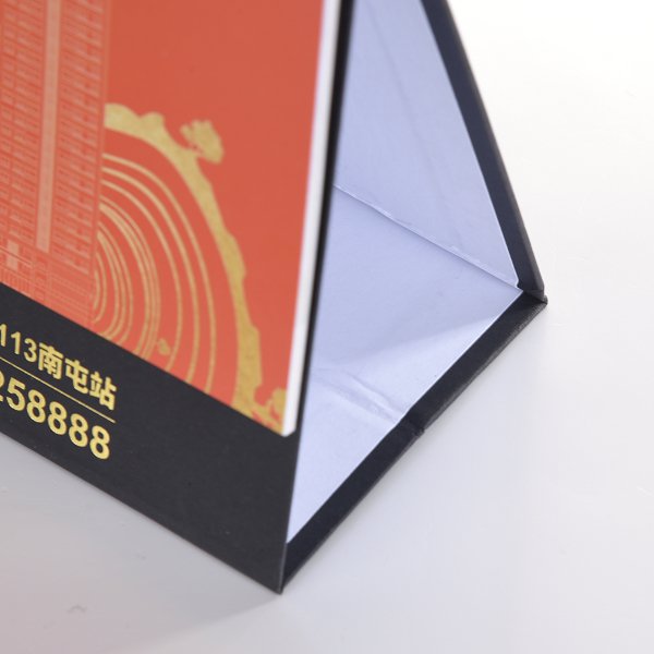 客製化三角桌曆