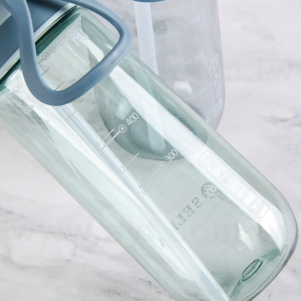 潮流運動塑膠鴨嘴帶吸管杯650ml