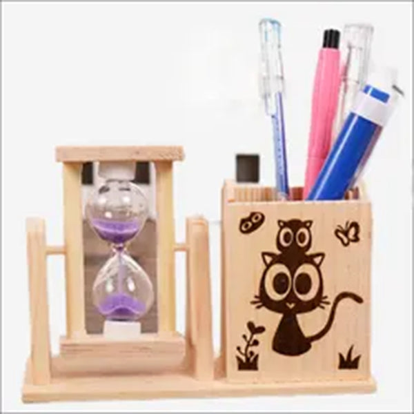 沙漏的實木筆筒