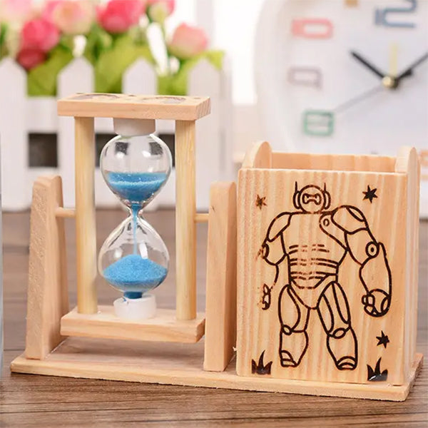 沙漏的實木筆筒