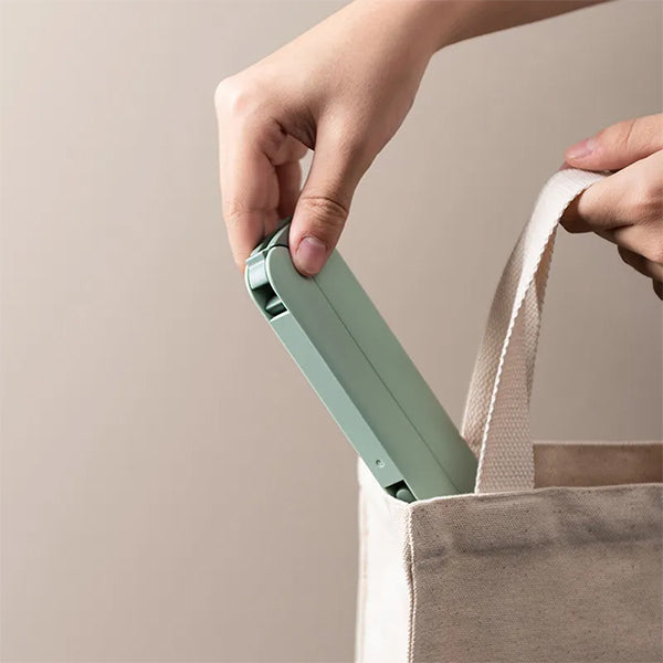 便攜式旅行衣架可折疊衣架