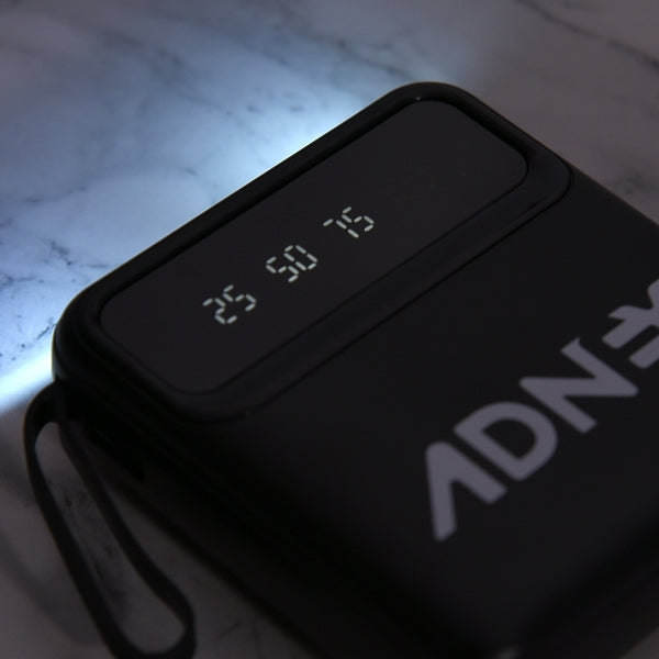 三合一自帶線行動電源