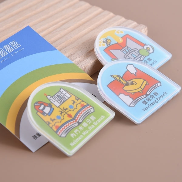 背卡壓克力胸章