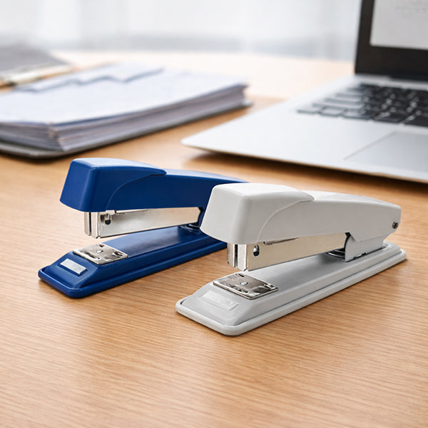 塑料釘書機
