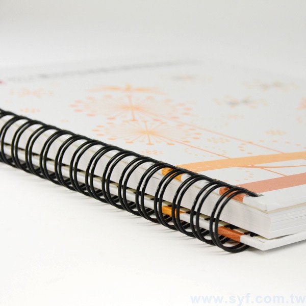 環裝筆記本