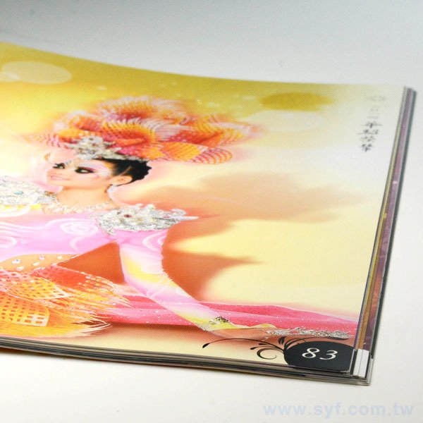 書籍印刷-穿線膠裝-師生創作集