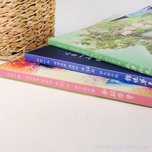 書籍印刷-穿線膠裝-師生創作集