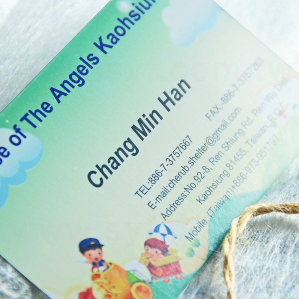 單面亮膜250um名片製作-雙面彩色印刷-客製化印刷創意名片設計