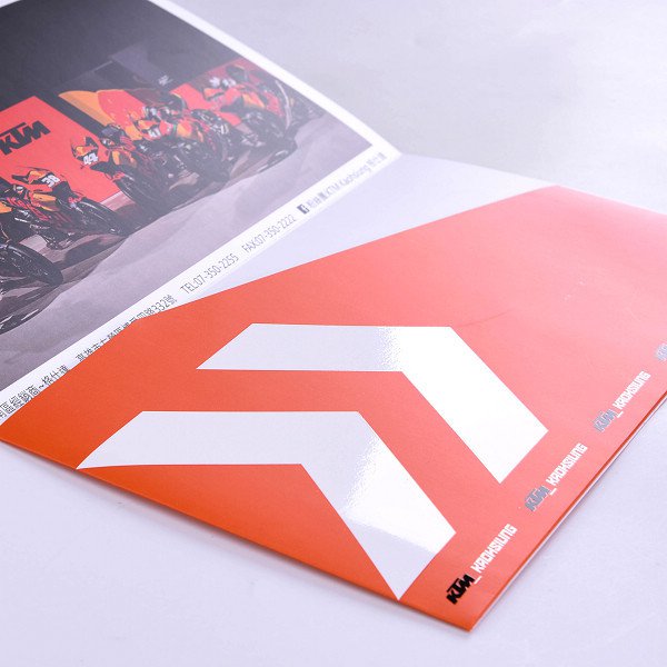 一級卡-雙霧單局部光250um邀請卡製作-雙面彩色印刷-客製化請柬