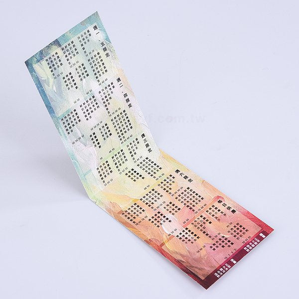 基本款直式雙摺名片印製-雙面彩色印刷-客製化雙摺名片設計