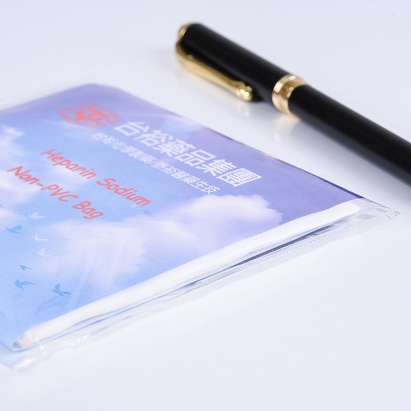 濕紙巾包裝!封面黏貼部分印上廣告。                                              適用公司形象廣告、競選廣告等。