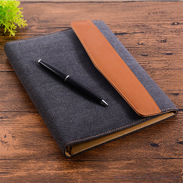 時尚設計工商日誌-三折式側扣活頁筆記本