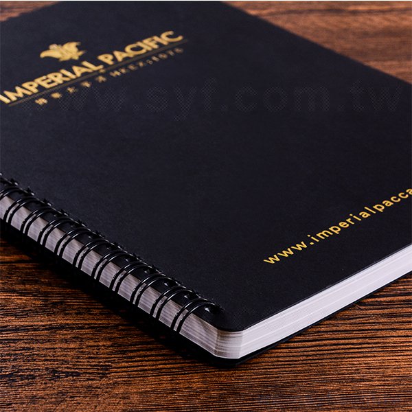 黑卡燙銀環裝筆記本