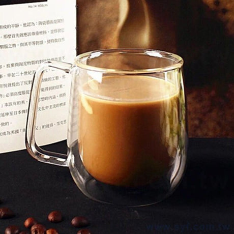玻璃杯