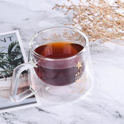 玻璃杯